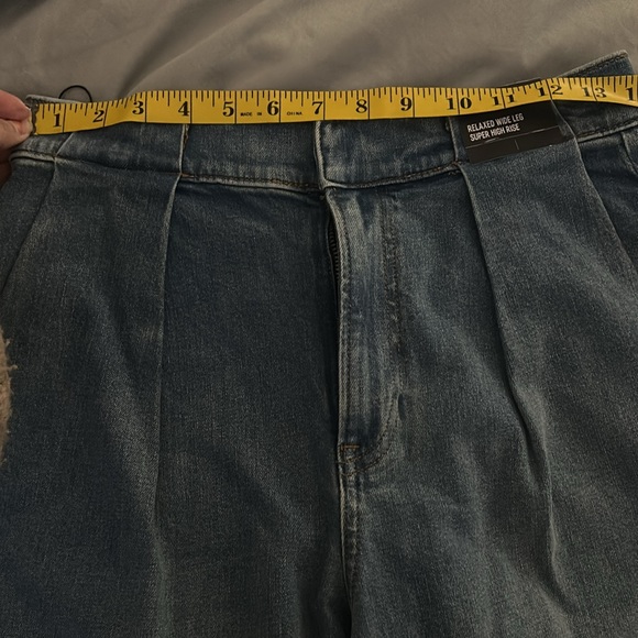 NWT Express relaxed Wide Leg Super High Rise jeans - Picture 5 of 7
